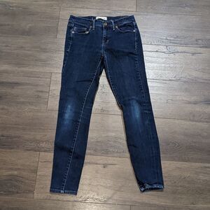 Madewell Dark Wash Skinny Leg Jeans size 26